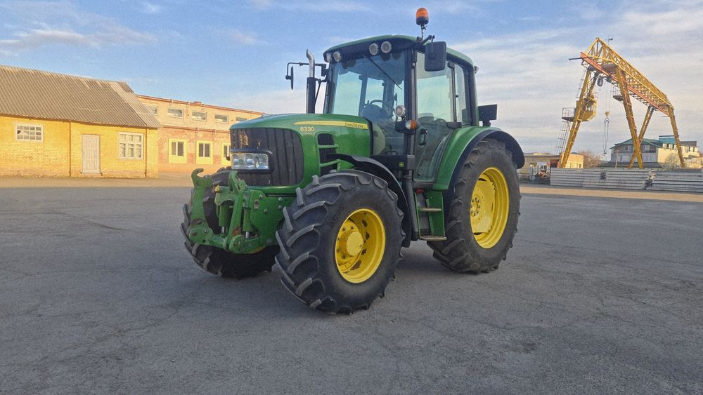 Свіжопривезений John deere 6330