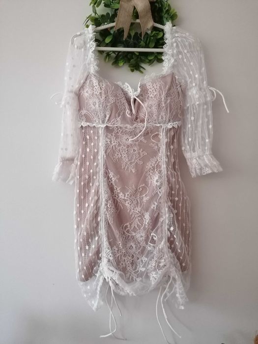 koronkowa sukienka S 36 biel