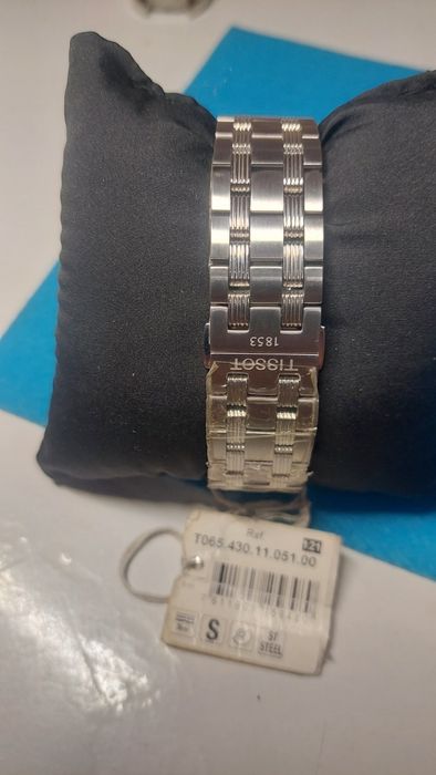 Часы швейцарские мужские механические  TISSOT T065.430.11.051.00