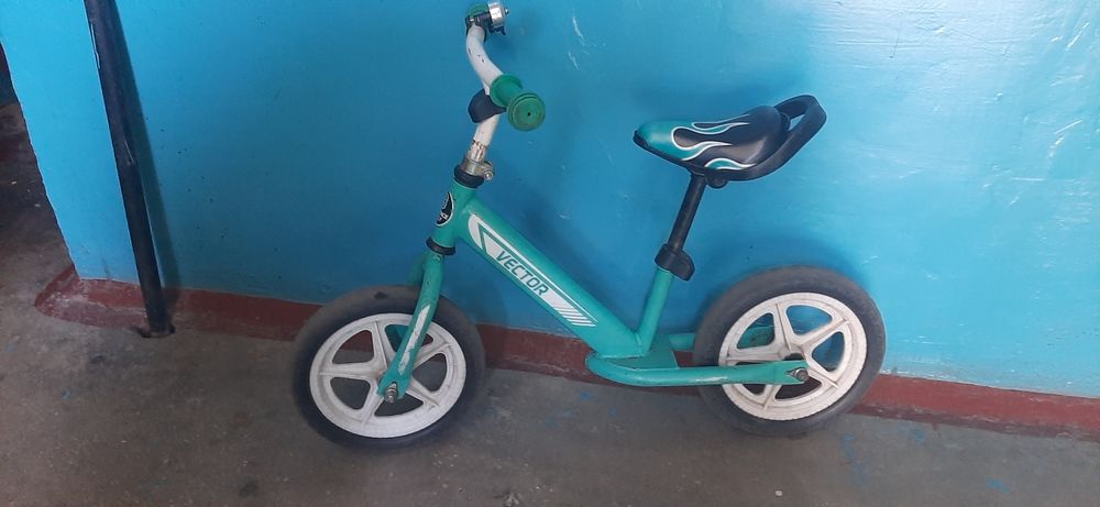 Продам велобег .
