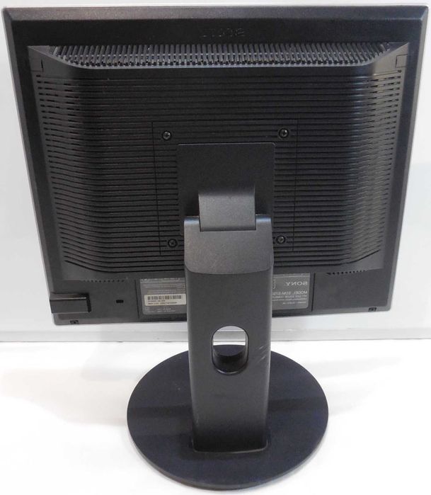 Sony SDM-S75D-монітор 17"в хорошому стані...
