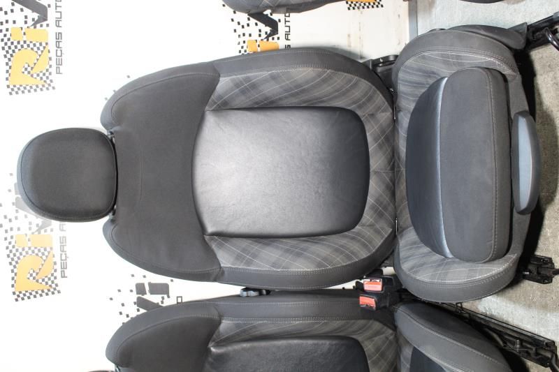 Bancos MINI Cooper de 5 Portas F55 em Pele e Tecido com Quartelas