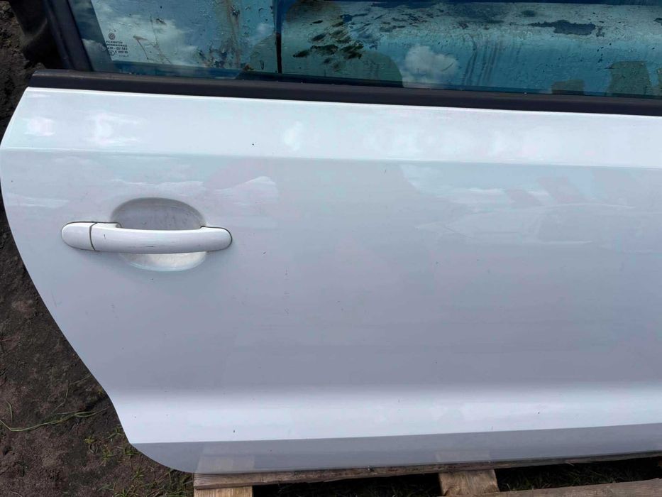Vw Volkswagen Polo 6r drzwi prawe 3D kompletne kpl białe