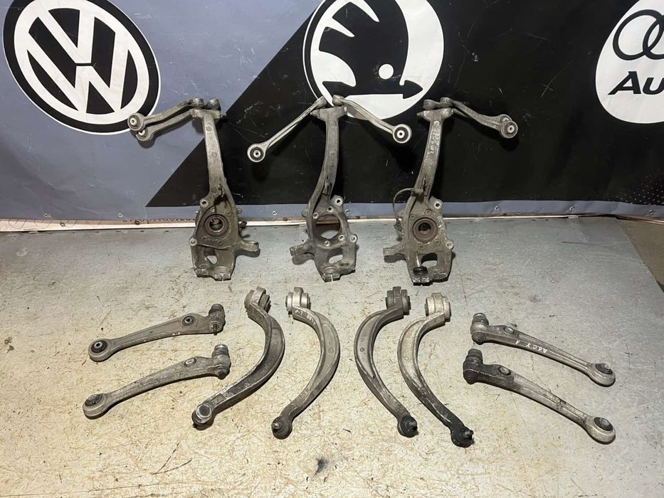 Цапфа Audi a4b8 audi a6c7 audi q5 поворотний кулак Ауді а4б8 Ауді а6с7 ауді ку5