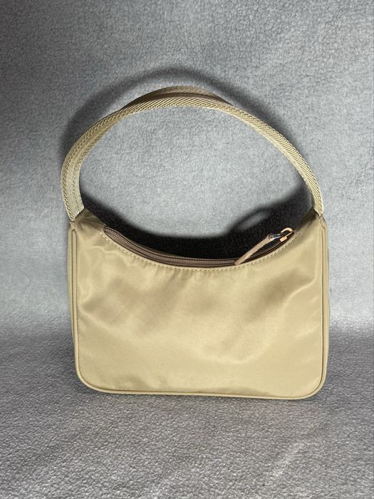 PRADA Re-Edition 2000 винтажная сумка из нейлона