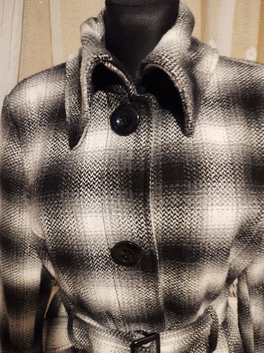 Miss h. płaszcz w kratę damski krótki miękki i ciepły