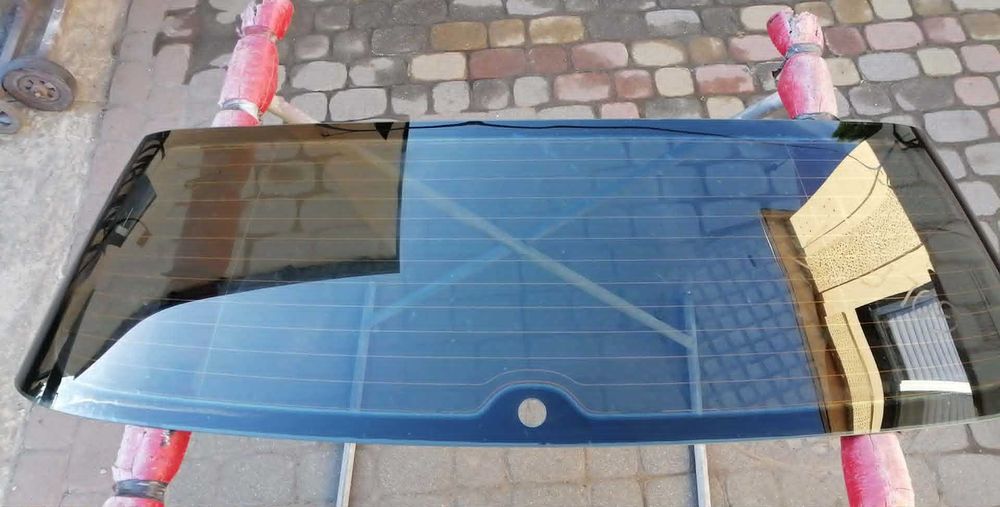 Golf VI HB  tylna szyba w klapę przyciemniana plus antena
