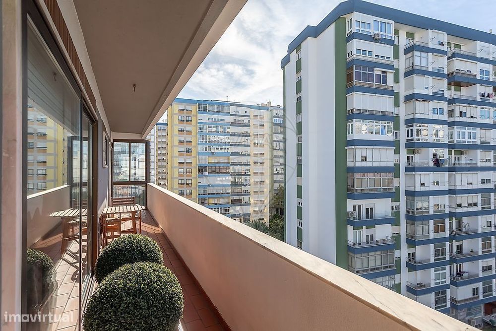 Apartamento T5 para venda