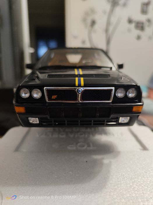 Model Lancia kyosho 1:18