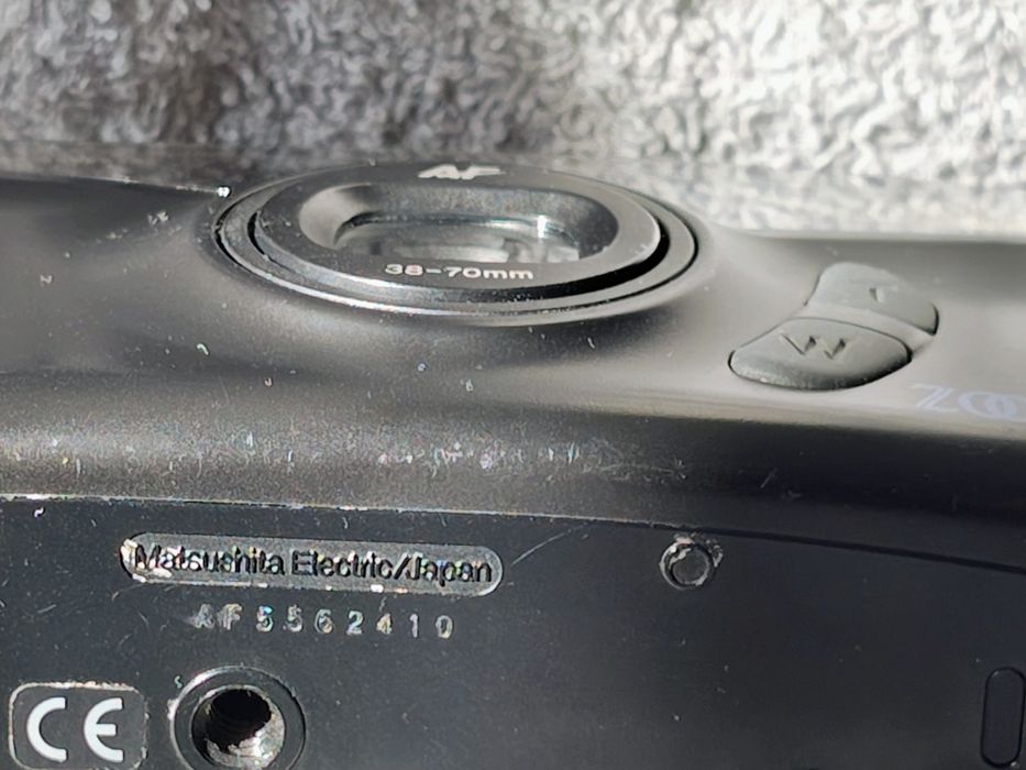 Aparat analogowy kompakt Panasonic na kliszę film