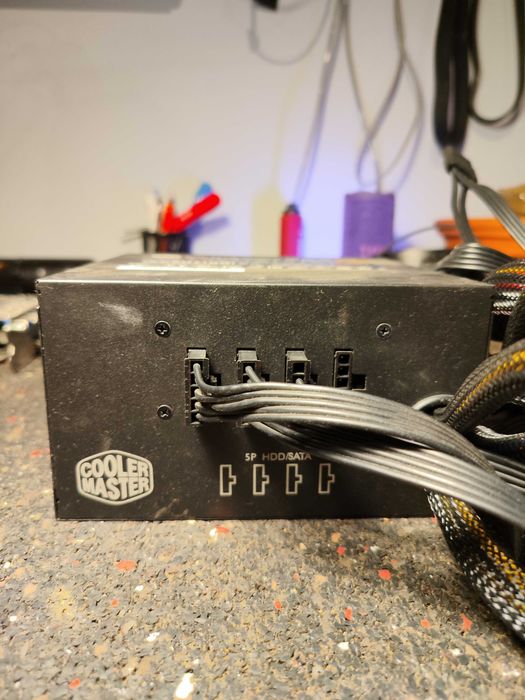 Cooler Master 550W 80 Plus Bronze.
