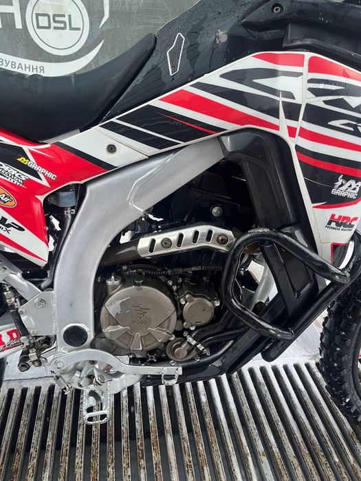 Продам лося 300.