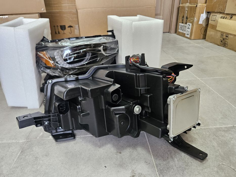 Mazda CX-50 2023 -  2026 LED передні фари комплект