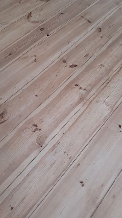 Deski podłogowez demonażu, sosna
