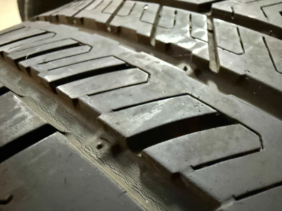 2 sztuki opony Road Hugger GTP A/5 M+S dot0521    225/50 R17