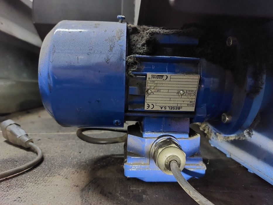 Podajnik tłokowy z zasobnikiem do pieca max-11 firmy stal-max