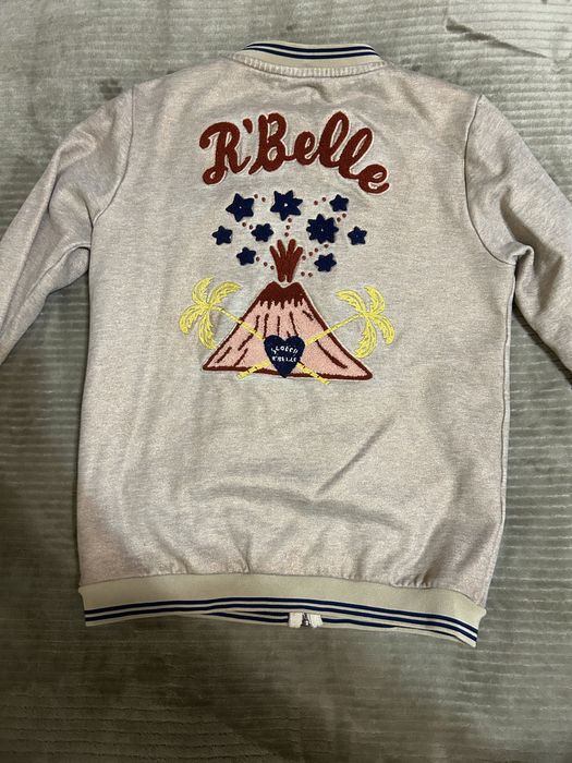 Бомбер з вибитим малюнком на спині