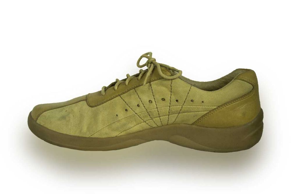 Женские кожаные туфли от clarks