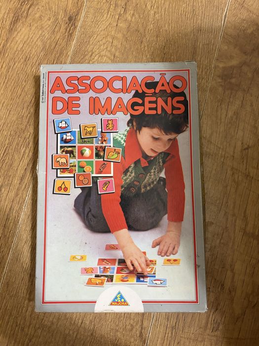 Jogo vintage Associacao de Imagens
