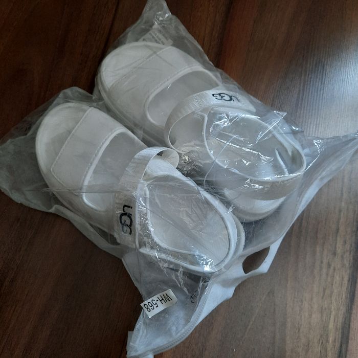Sandały z napisem UGG, rozmiar 37/38, nowe,  chunky sandals