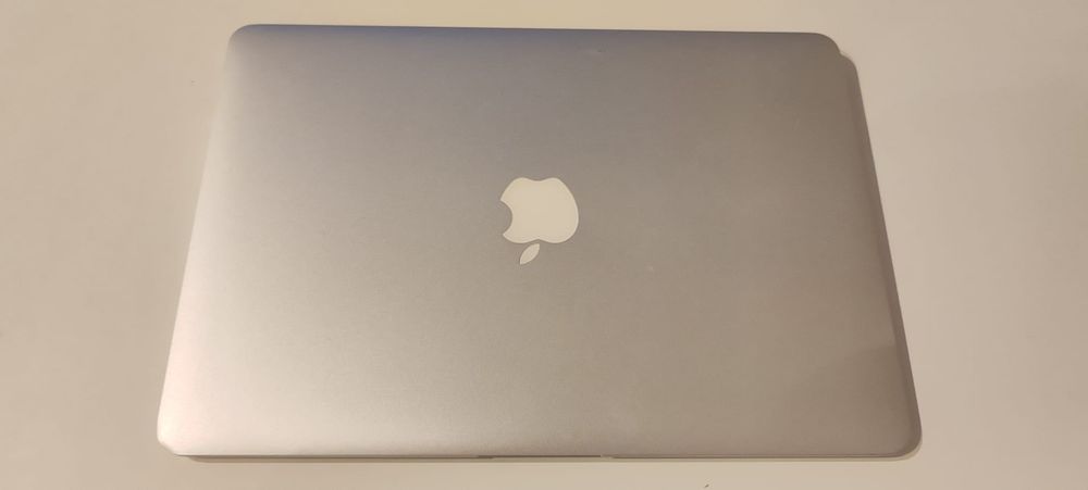 MacBook Air 13 polegadas início 2015 - 8GB DDR3 / 128GB