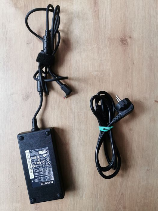 Ładowarka do laptopa