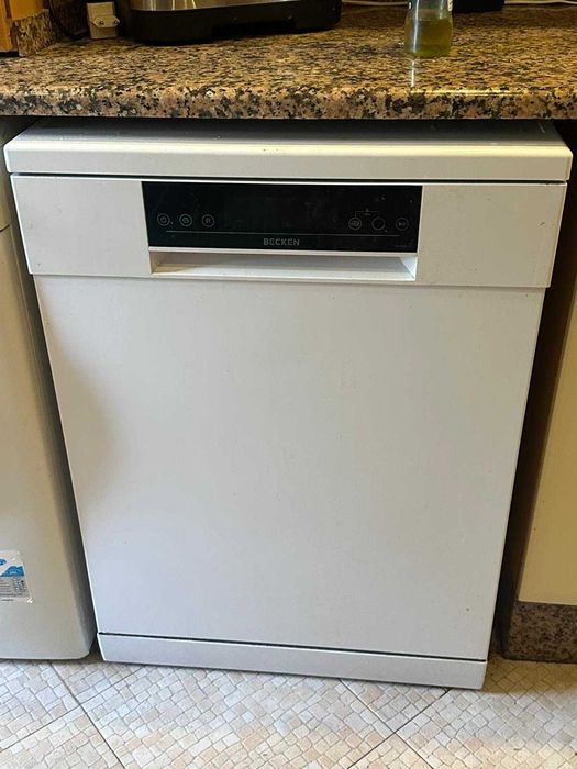 Vende se Frigorifico e Maquina de lavar loiça