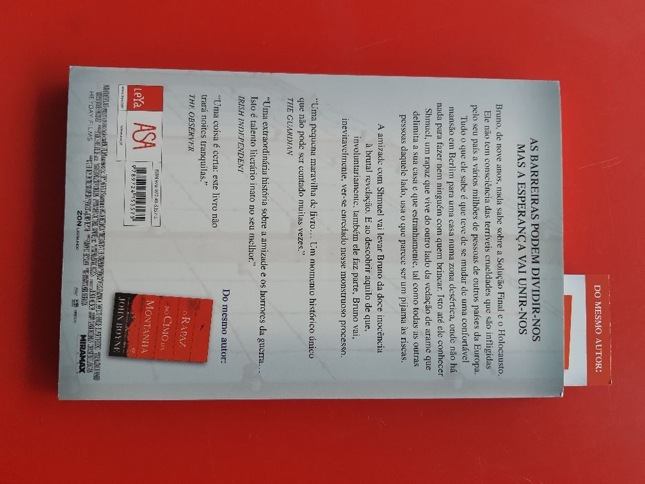 PNL. O rapaz do pijama às riscas