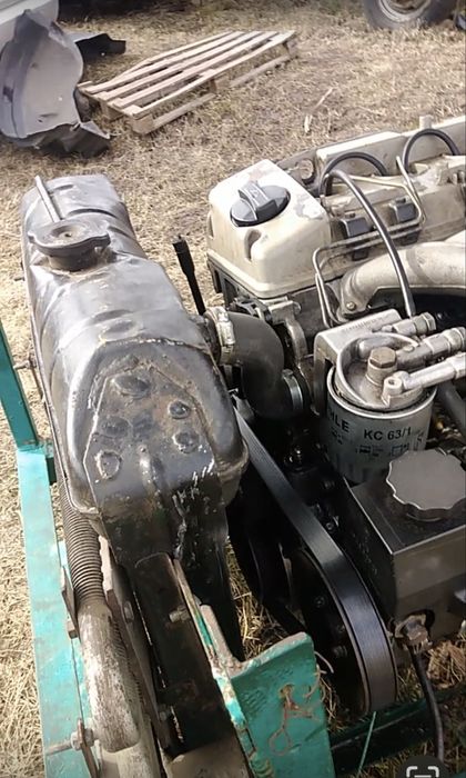 Двигун Мерседес OM606 3.0 TDI