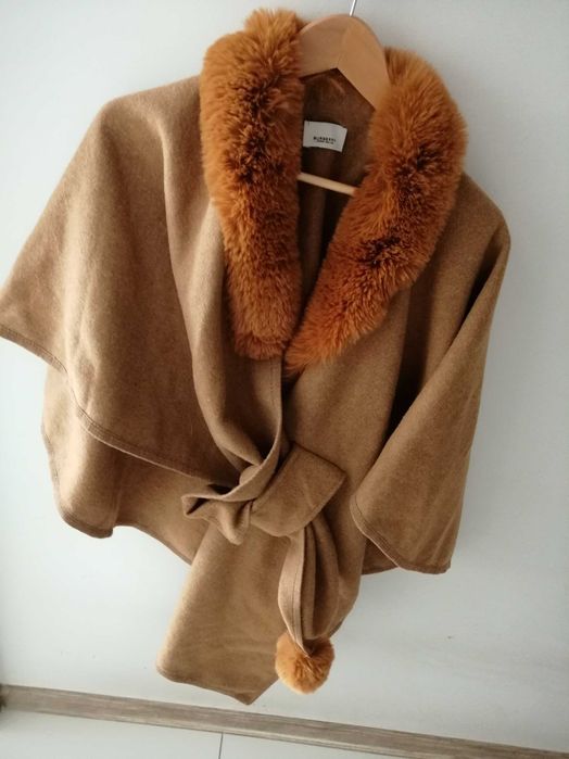 Burberry trencz ponczo futro