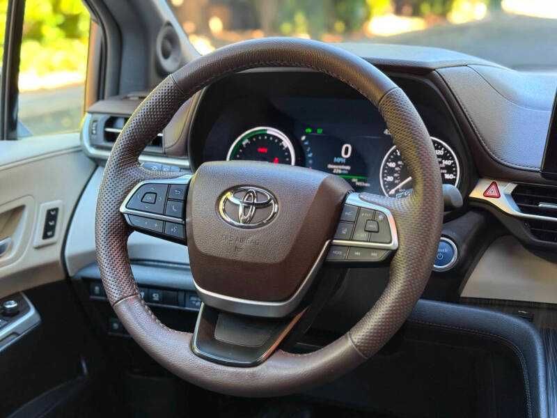 2024 Toyota Sienna