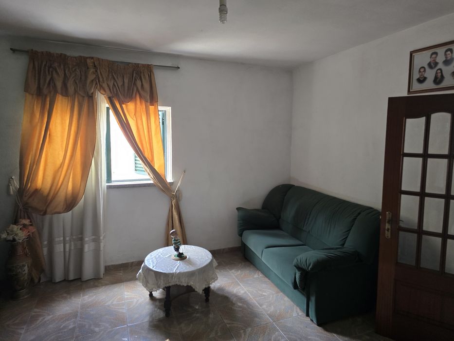 Casa T3 + Terreno 3.720 m²
Venda d