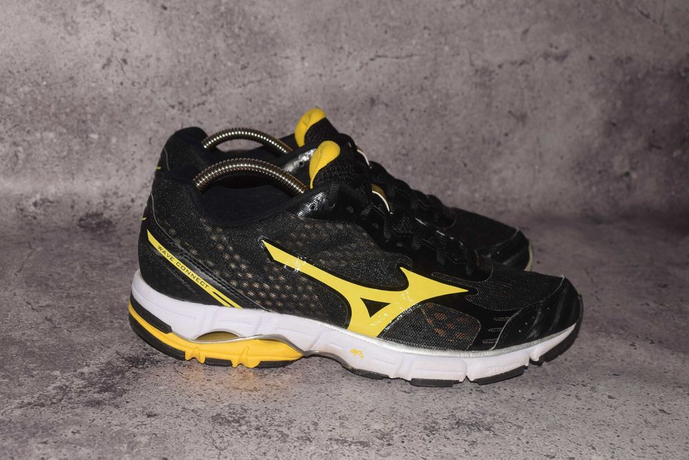 Mizuno Wave Connect (Чоловічі Кросівки Мізуно 2 3 equate )