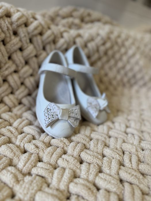 Туфлі для дівчинки