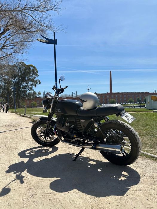 Moto Guzzi V7 Stone II 750CC