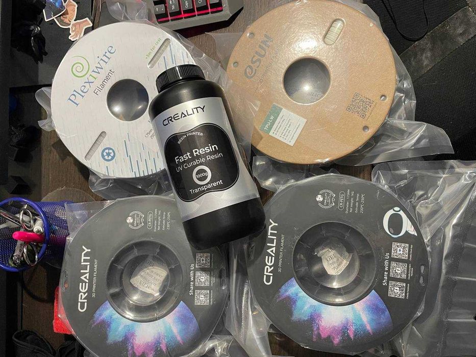 3D FDM принтер Creality Ender 3 V3 KE з філаментом