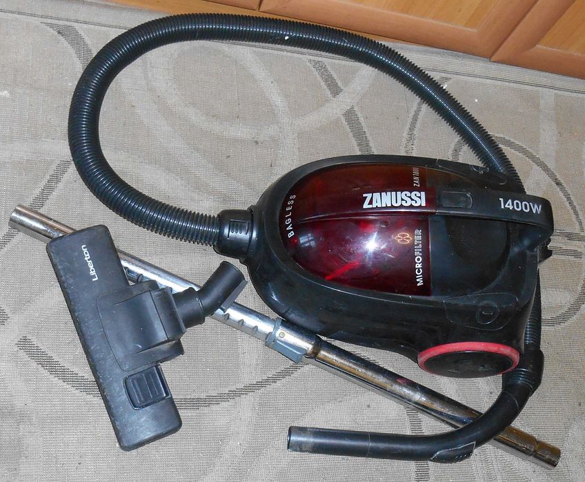Пылесос Zanussi контейнерный