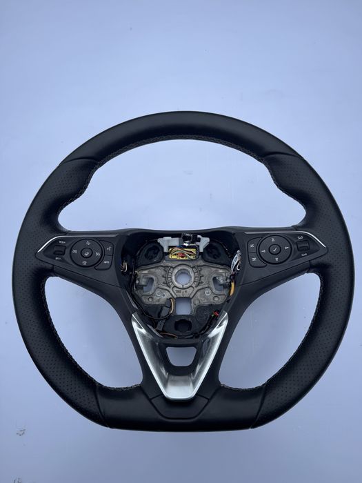 Opel Insignia b lift kierownica ścięta igła