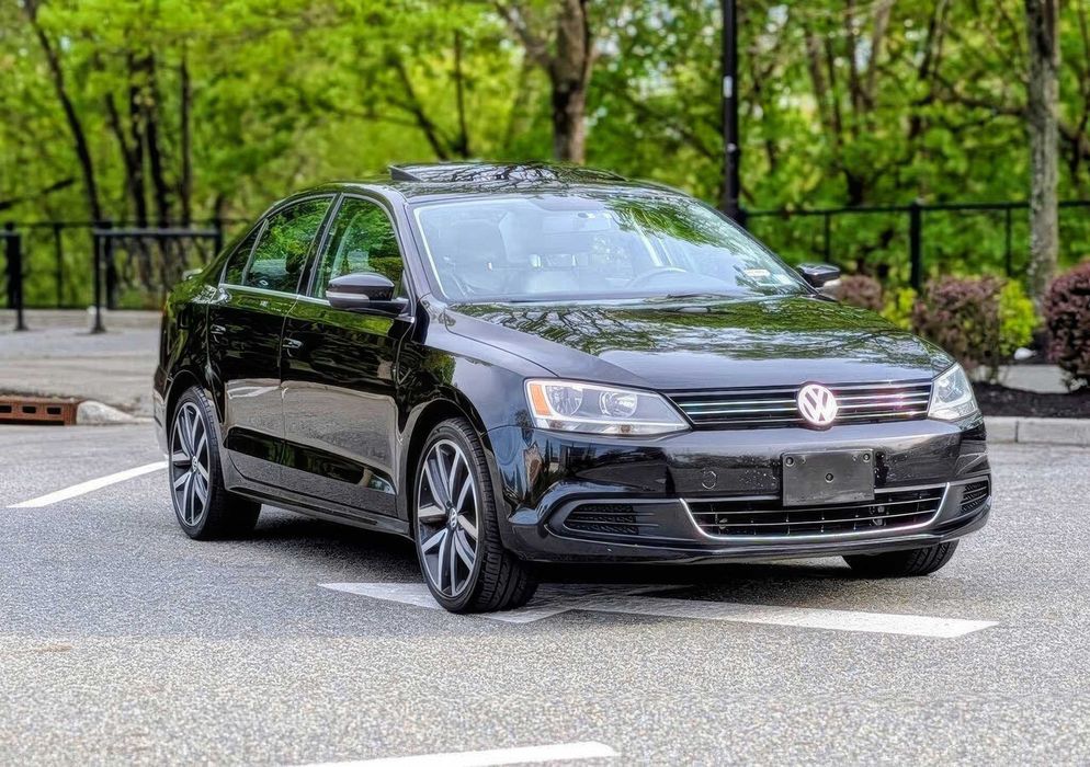 Volkswagen Jetta      2013