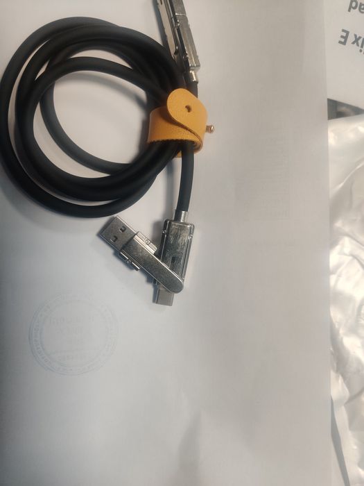 Універсальний USB кабель (USB/Type-C/Lightning)