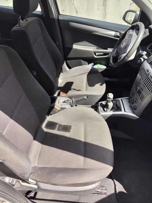 Opel Astra Prata 2008 — photo 3