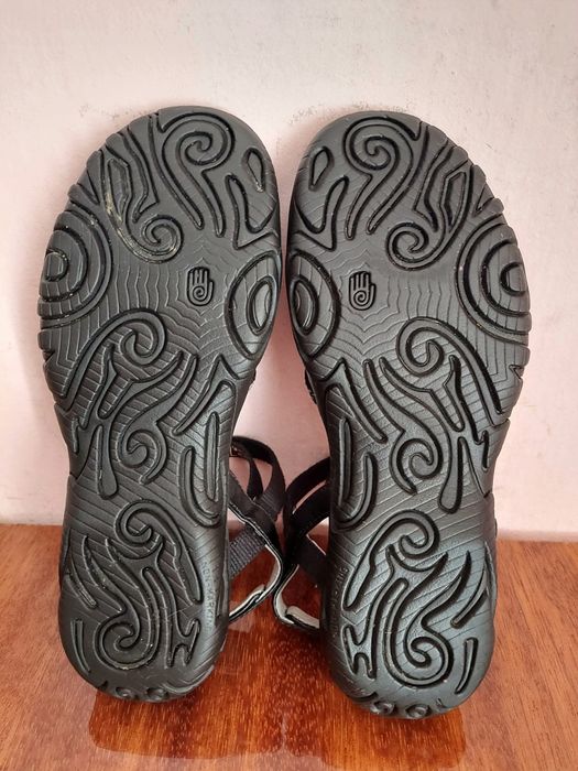 Сандали Teva оригінал

Розмір: ws 5 наш 36 розмір

Замір по с