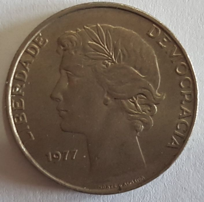 Moeda de 25 escudos 1977