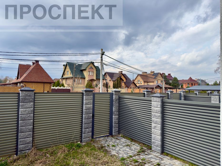 Продам сучасний ТАУНХАУС вул. Кринична.  БЕЗ КОМІСІІ.