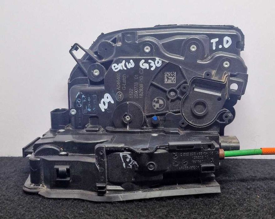 Fechadura / Fecho Porta Trás Direito 259077801 - BMW 5