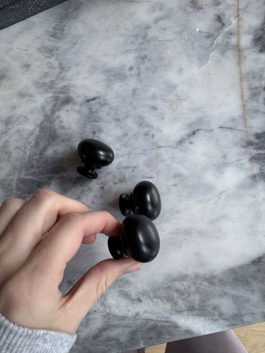 Три меблеві ручки