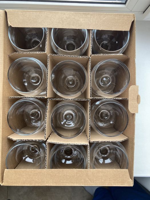 Келихи, чарки на ніжках 12 шт