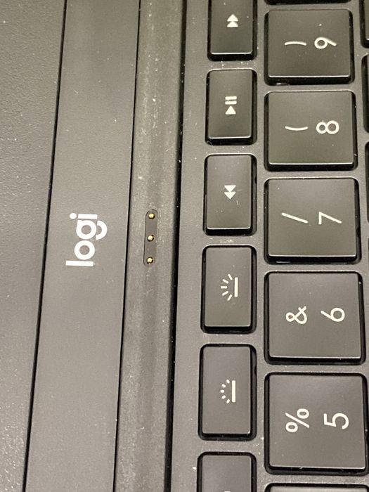 Клавіатура-чохол Logitech CREATE Y-U0030 для iPad Pro 9.7" –  оригінал
