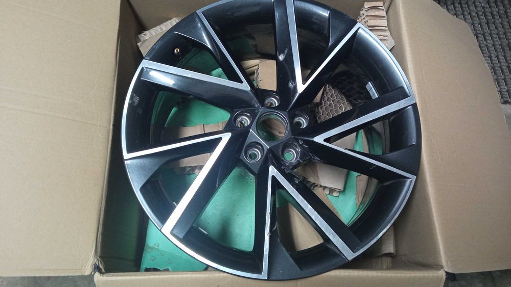 Felga aluminiowa skoda karoq 57A601025 R 19"