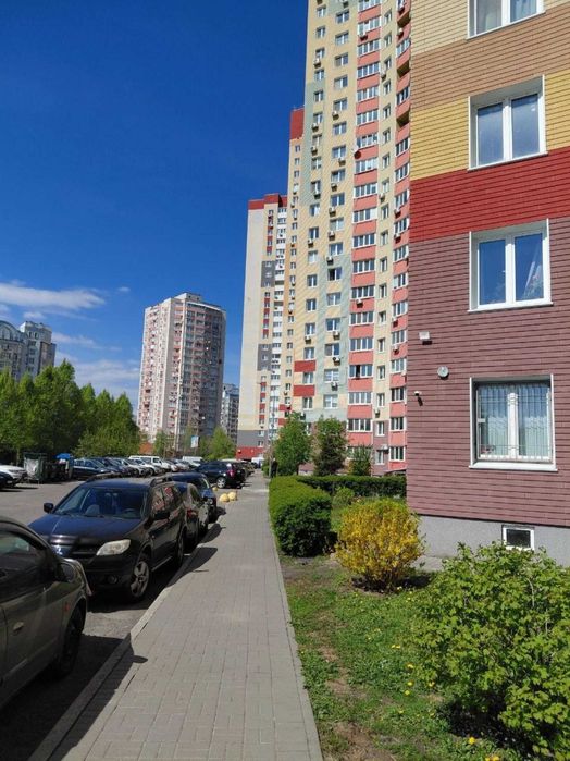 Продаж однокімн квартири вул. Самійла Кішки 5 /Голосіївський р-н / метро Іподром 7хв / ВДНГ / Ліко Град
